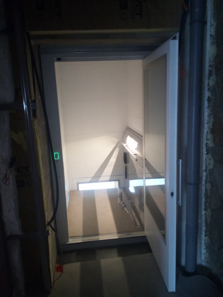 Ascenseur de maison HLC COMPACT à Lassay-les-châteaux (53110)